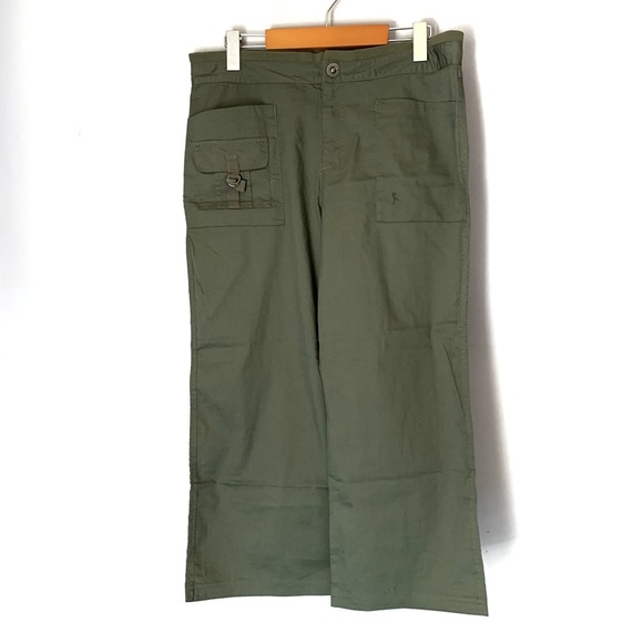 Danskin Now Green Capri Pants Ladies Medium 8/10 - Picture 1 of 8
